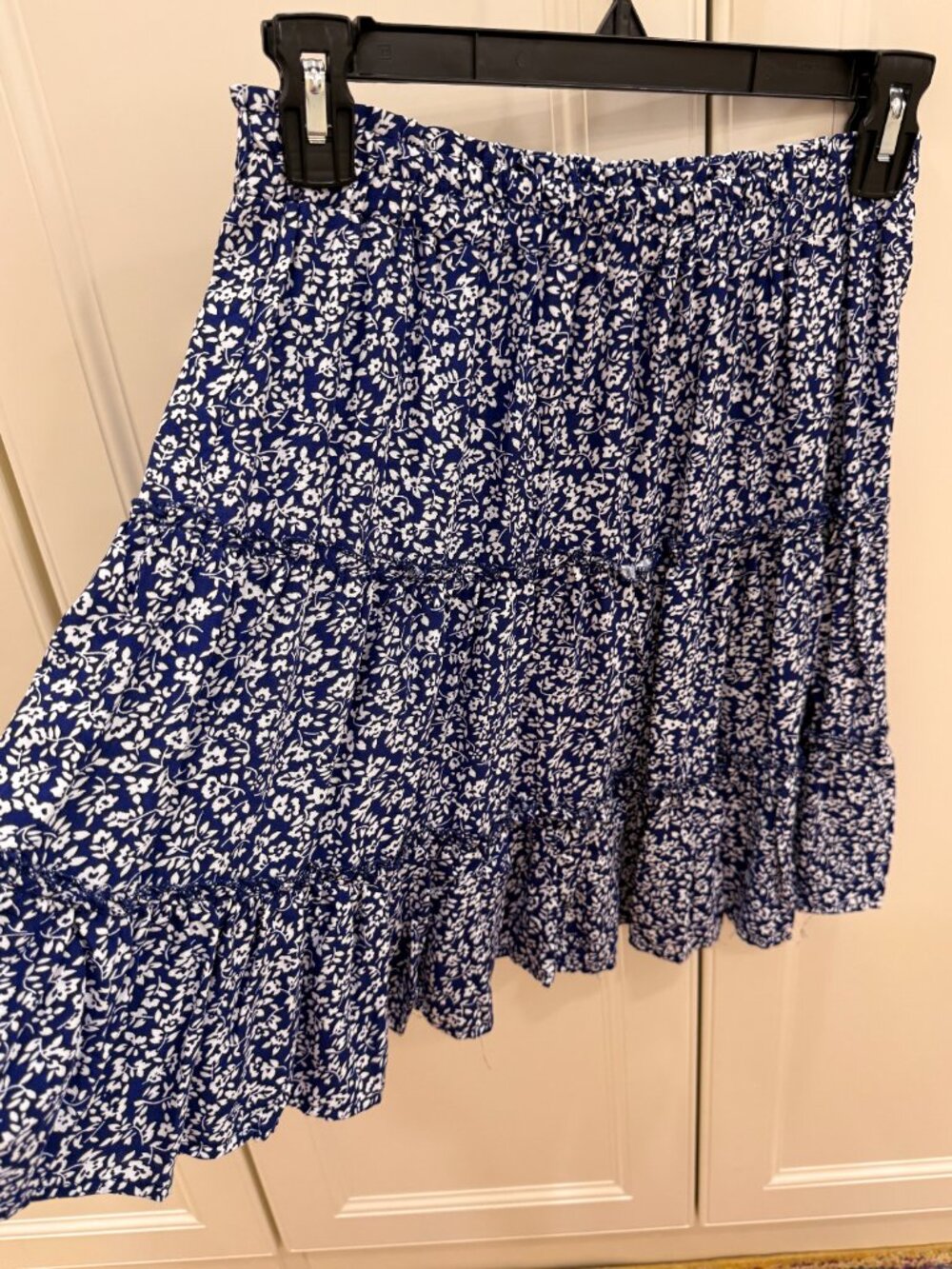 JAva Christine Size S small - Navy /white floral tiered mini skirt